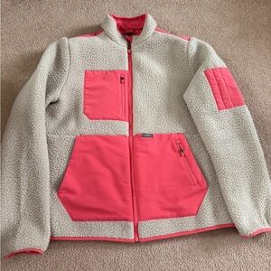 Figs on-shift Sherpa jacket